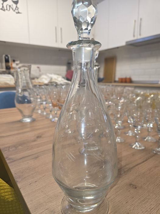 Serviço de cristal como novo