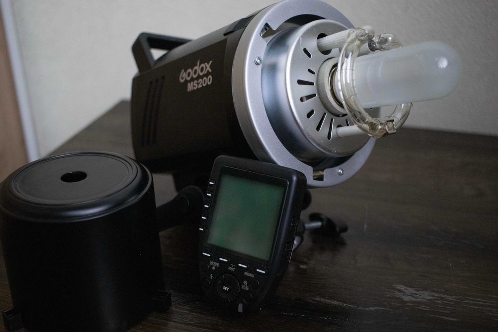 Godox ms200, Godox XPro-C (̶5̶5̶5̶0̶г̶р̶н̶)̶  Акція - 5000грн