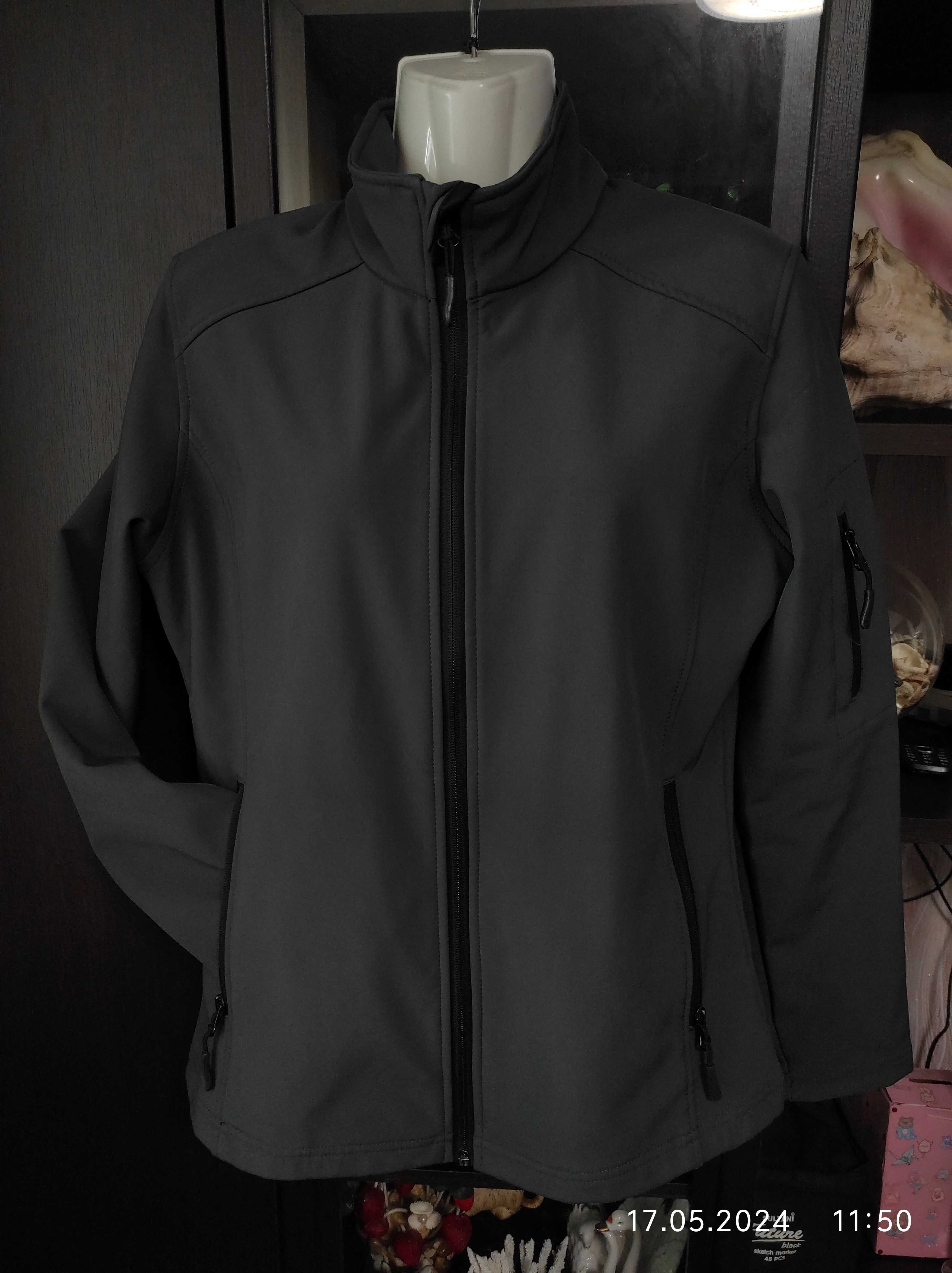 Жіноча,вітро і водо непроникна термо куртка на флісі-Softshell-44-46 р