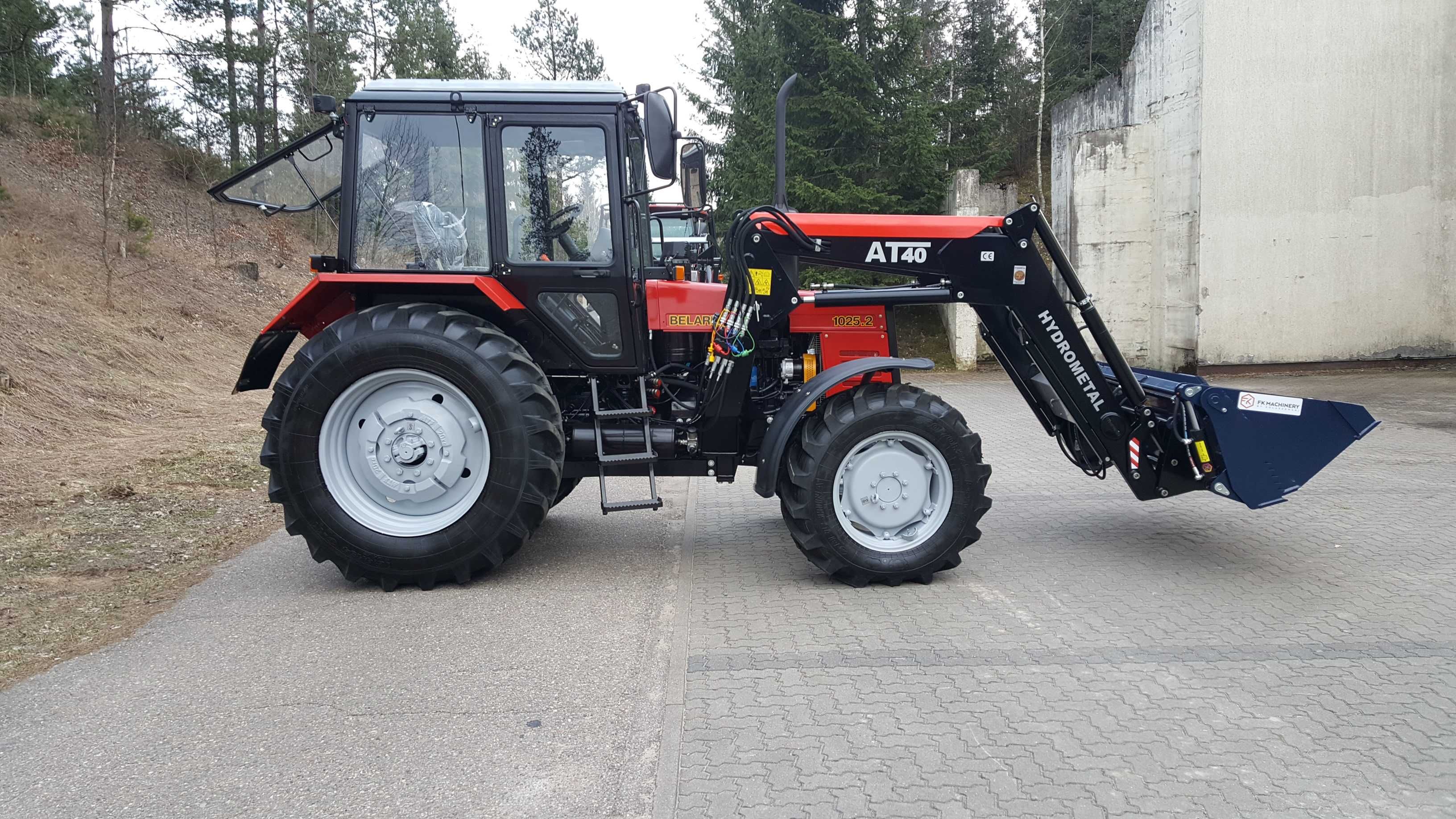 Ładowacz TUR AT-40 Belarus URSUS Deutz Fahr New Holland JD CLAAS