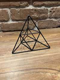 Dekoracja loftowa metalowy trójkąt równoramienny