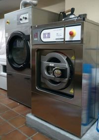 Domus máquina de lavar e secador ocasião
