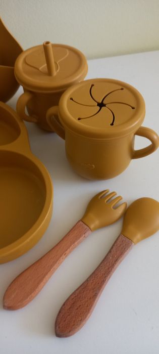 Силікований посуд для годування