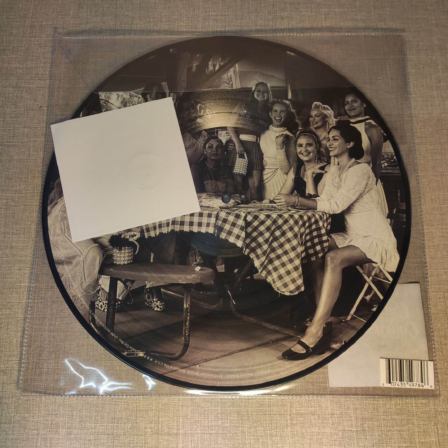 Lana Del Rey : Chemtrails Over The Country Club PICTURE LP / Вініл LP