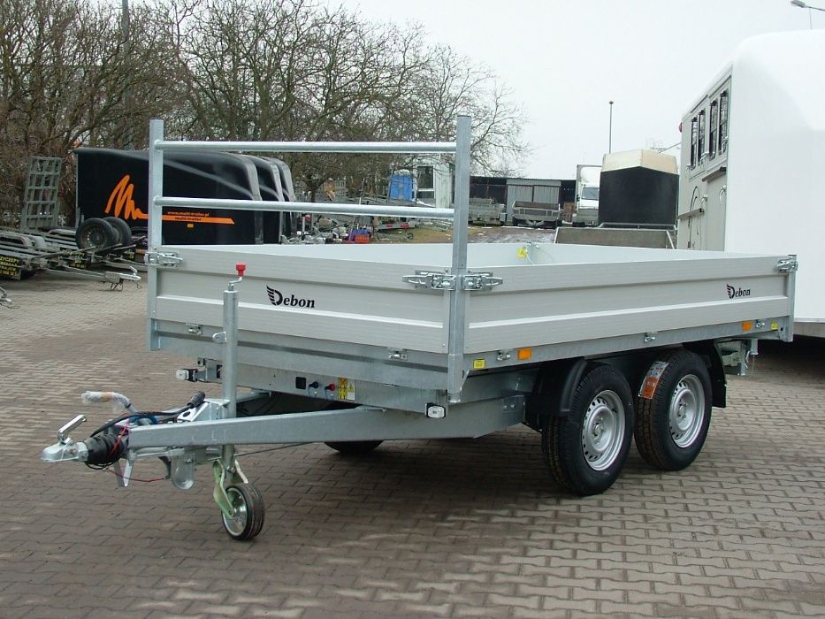 Przyczepa wywrotka trzystronna hydrauliczna, kipper na trzy strony.