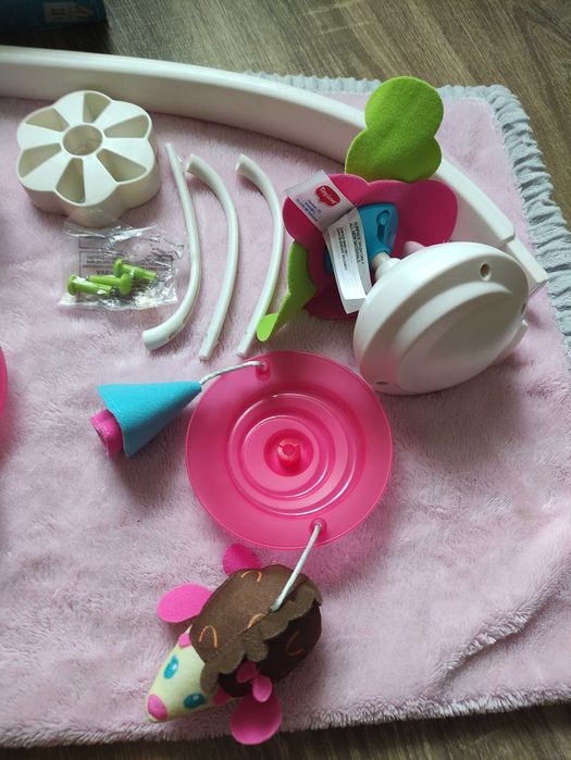 Іграшка мобайл 5в1 Tiny Love Крихітка Бетті