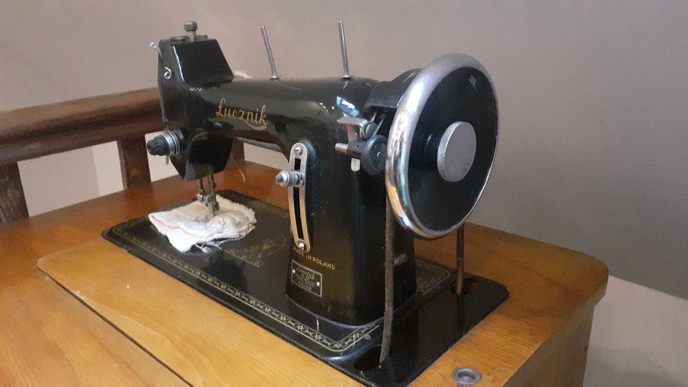 Dekoracyjna maszyna do szycia