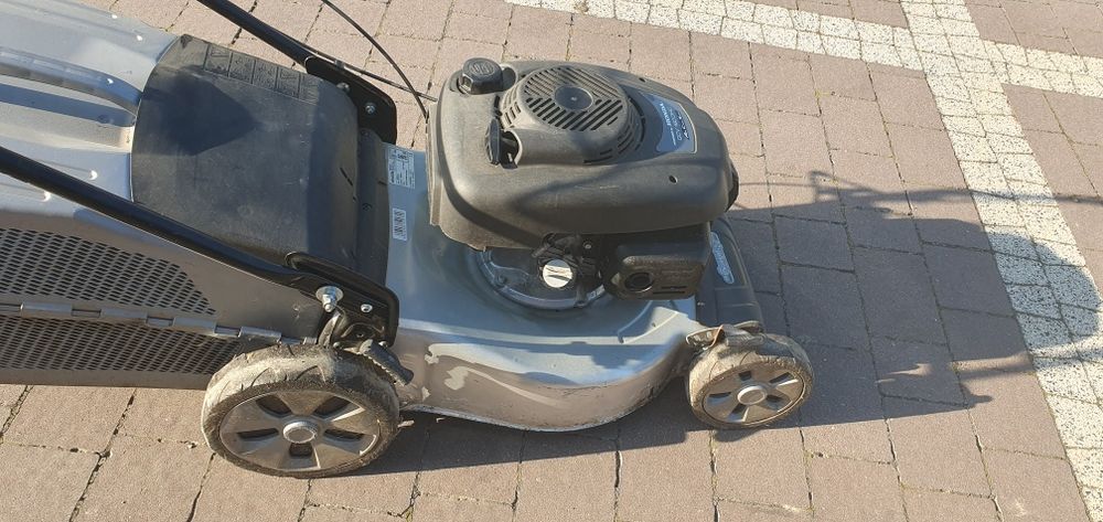 Kosiarka spalinowa HONDA
