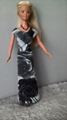 strój dla Barbie