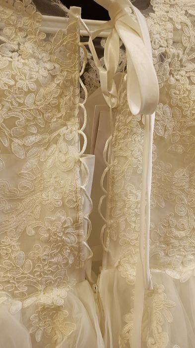 Весільна сукня  платье свадебное, белое , на шнуровку