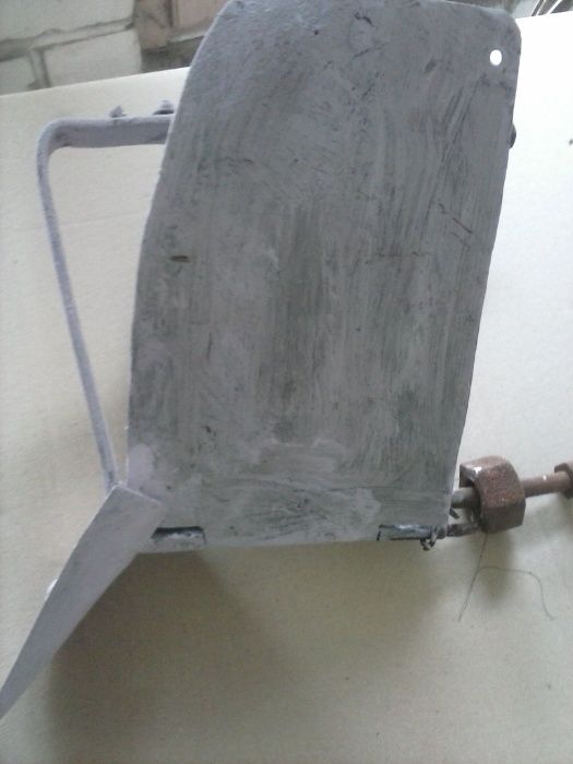 плуг.                   . .