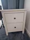 Szafka nocna, stolik, nakastlik Hemnes Ikea