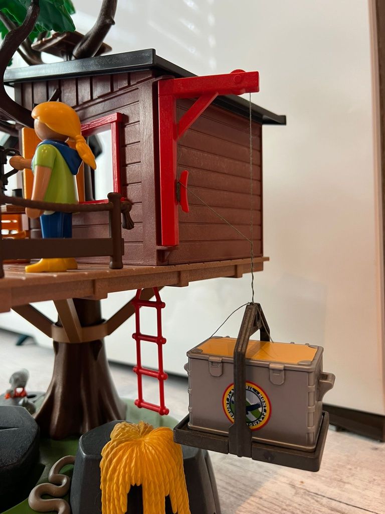 Playmobil domek na drzewie