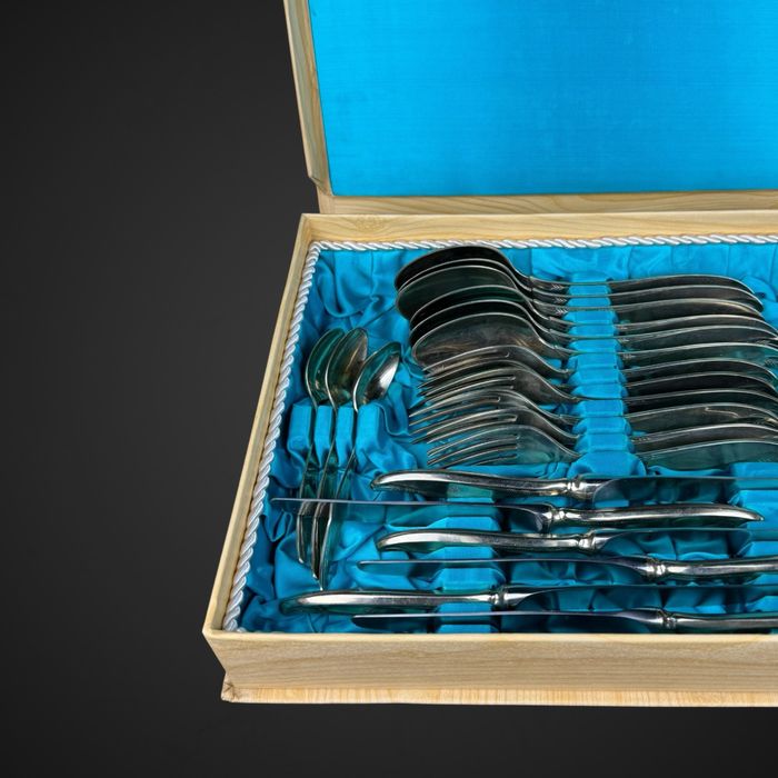 Komplet sztućców Hefra wzór model amerykański na 6 osób B51/092602