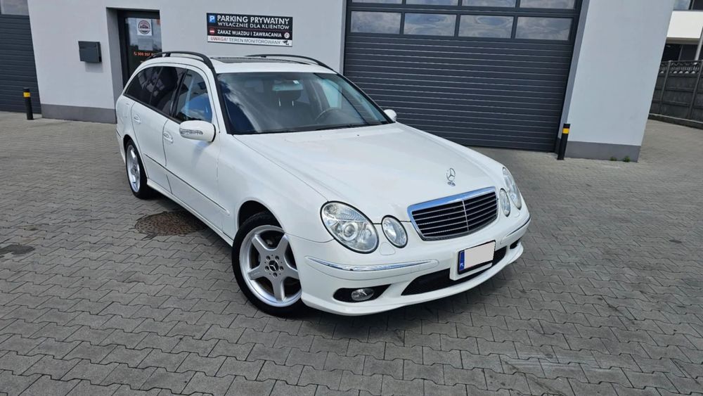 Mercedes-Benz Klasa E Kombi,  fabryczny pakiet Amg, niski przebieg, Zarejestrowany, Japonia