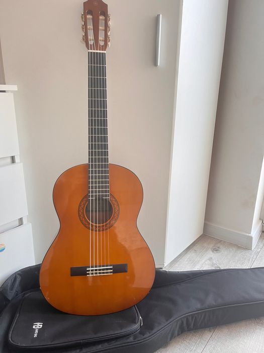 Gitara Yamaha c40