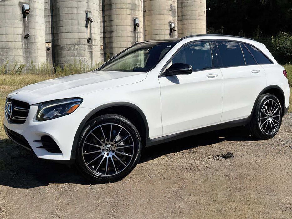 Mercedes-Benz GLC 300      2019