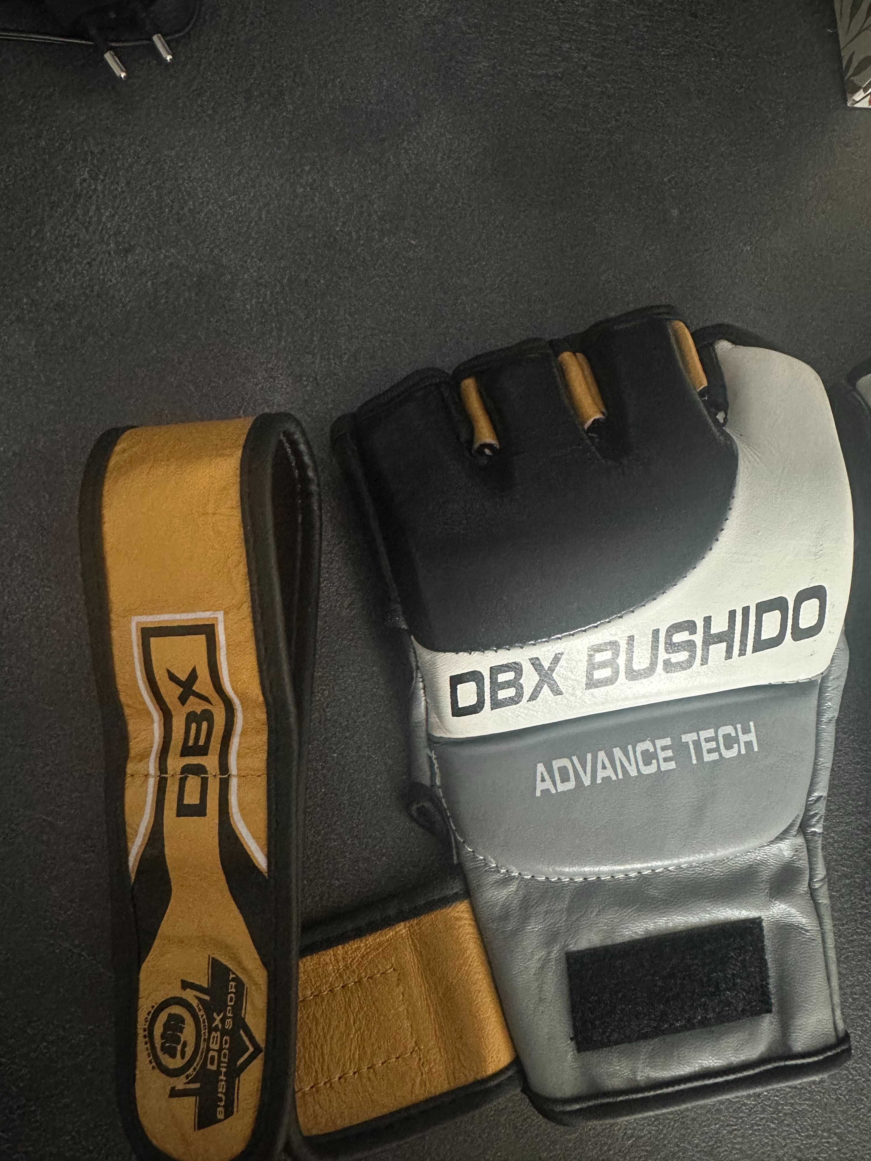 Rękawice do MMA DBX Bushido