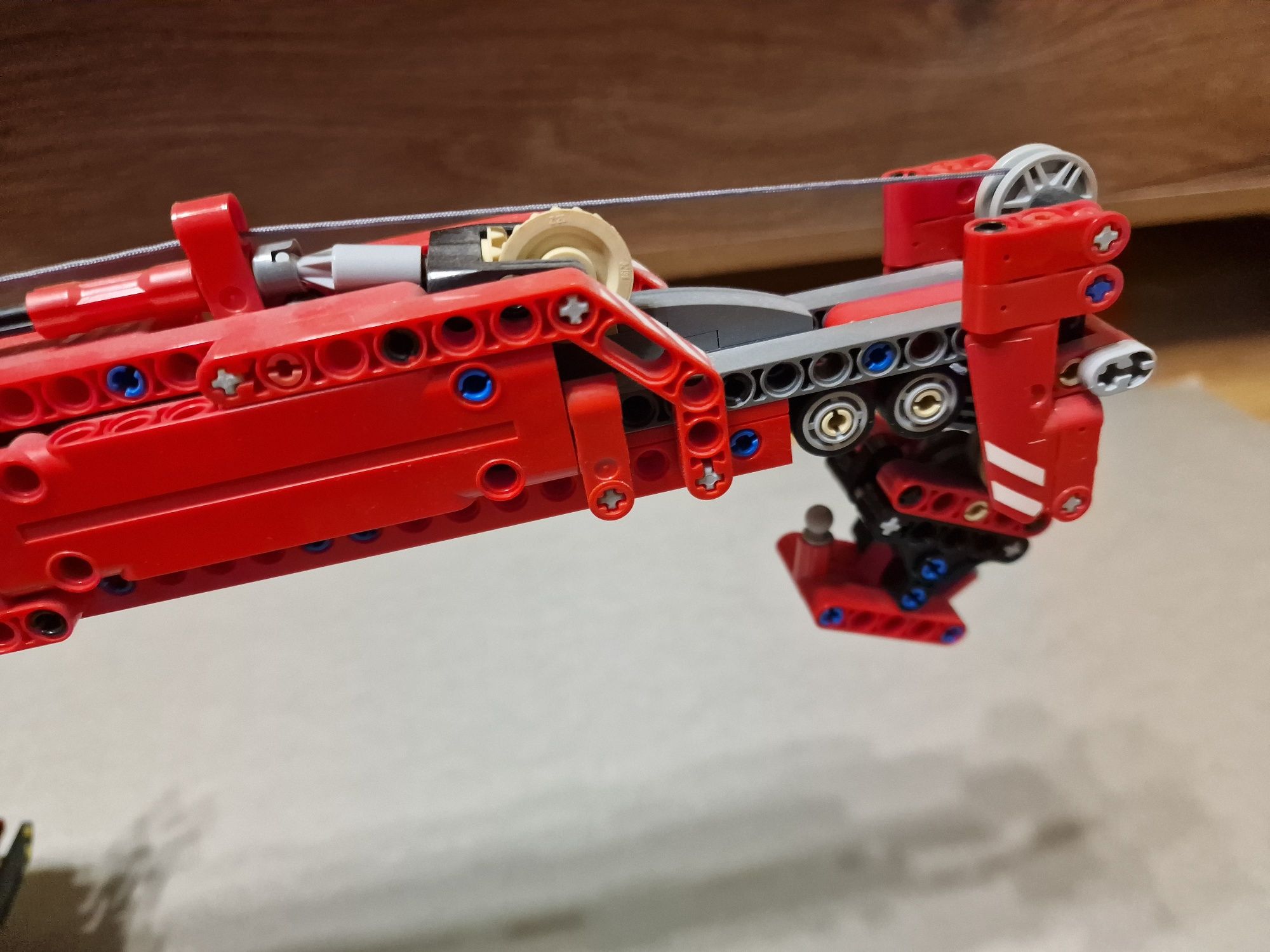 LEGO Technic Підйомний кран (42082)