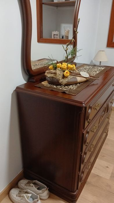 Cómoda madeira pura