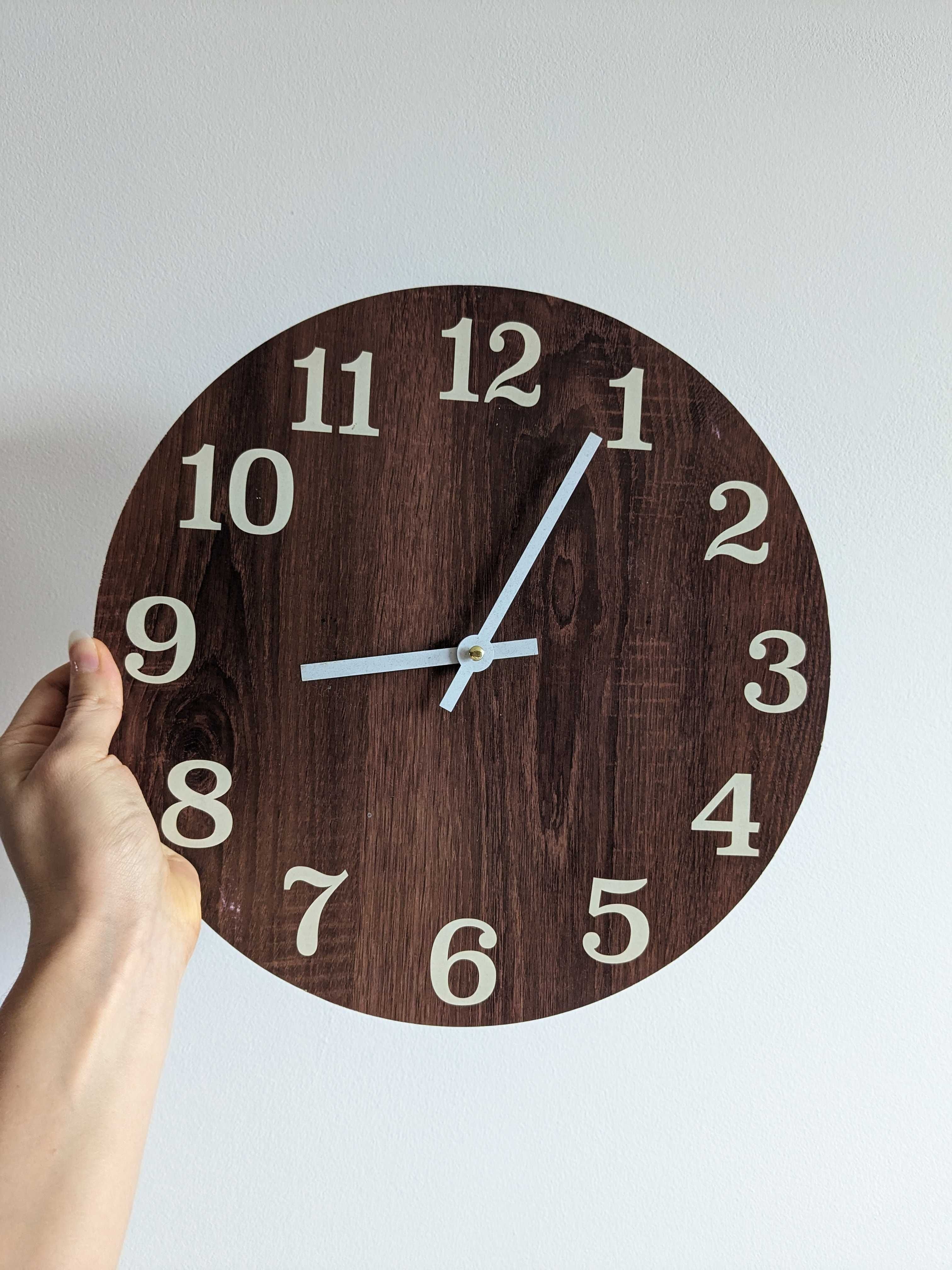 Zegar w kolorze drewna 30 cm