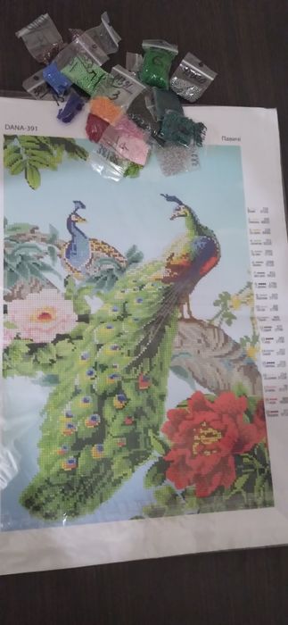 Продам набір для вишивки бісером Павліни