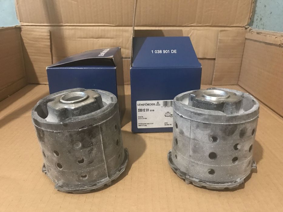 33316770454 BMW E53 /33512 Lemforder Сайлентблок задньої балки