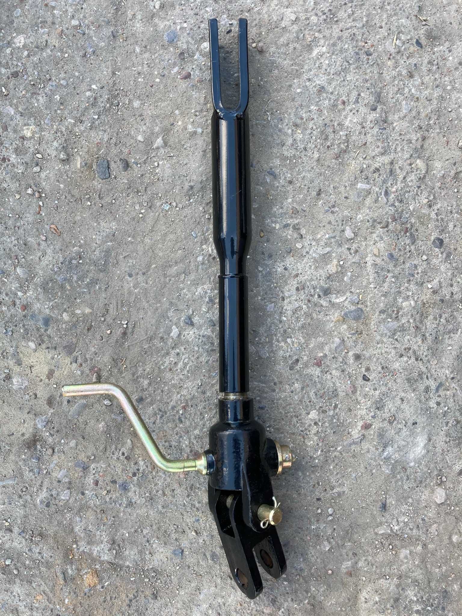 Wieszak prawy URSUS C330