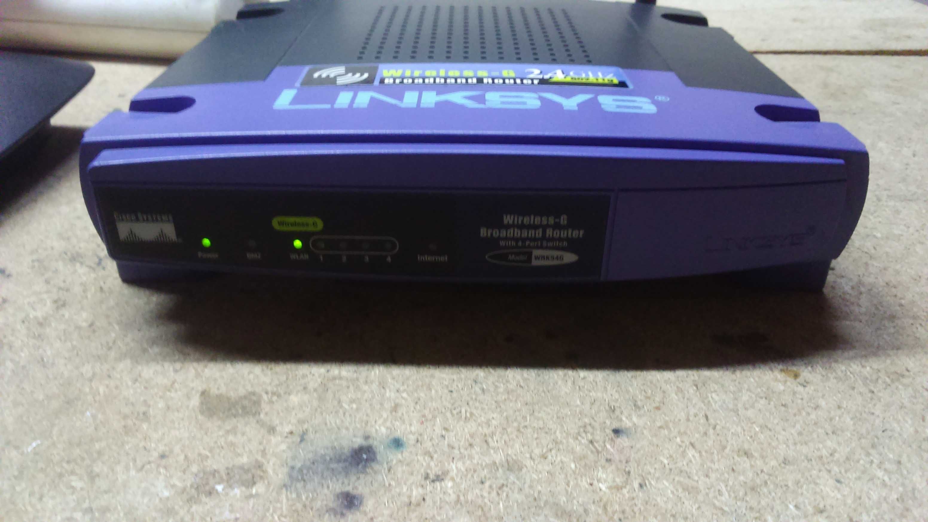 Wi-Fi роутер Linksys by Cisco