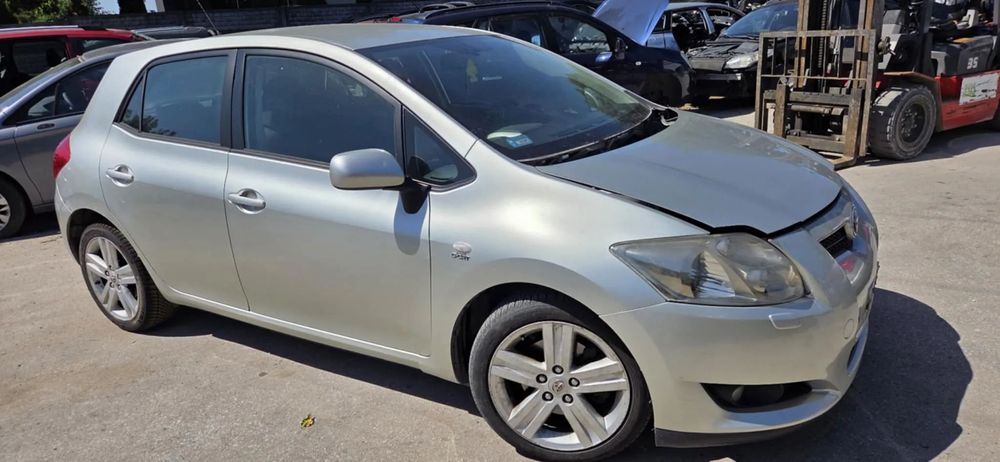 TOYOTA AURIS I 2,2 DCAT 177KM piasta zwrotnica prawy lewy przód