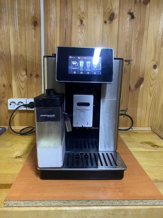 Кавомашина Delonghi PrimaDonna Soul ECAM