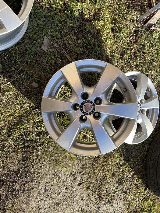 Продам диски на шкоду фабія 1