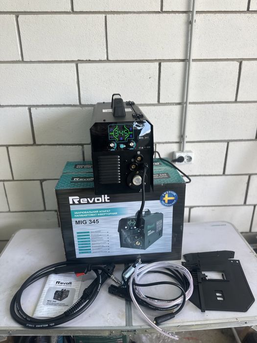 Сварочный полуавтомат Revolt MIG 345