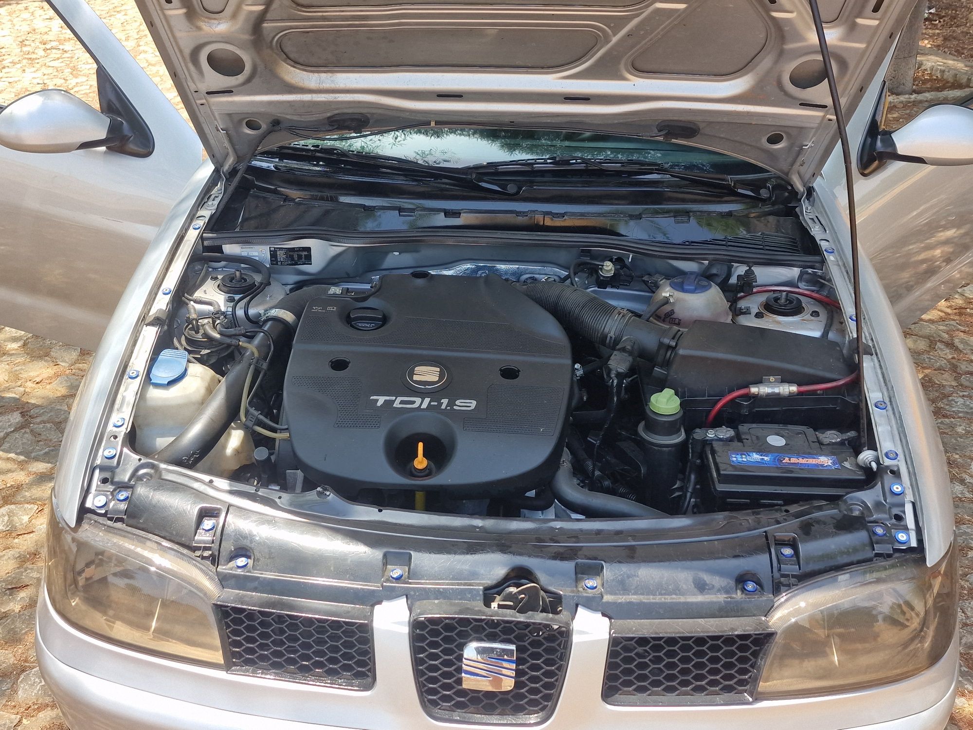 Vendo ou troco seat ibiza 6k2