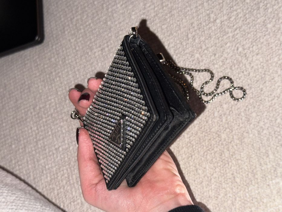 Сумка Prada! Очень эффектное дополнение к любому образу!