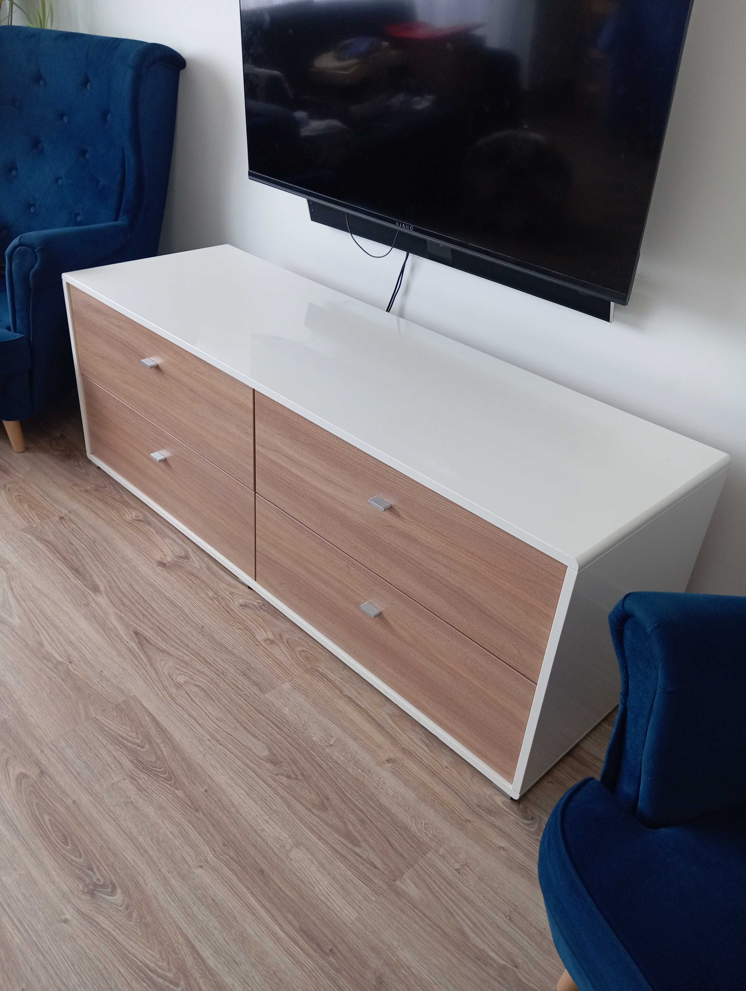 Szafka pod telewizor
