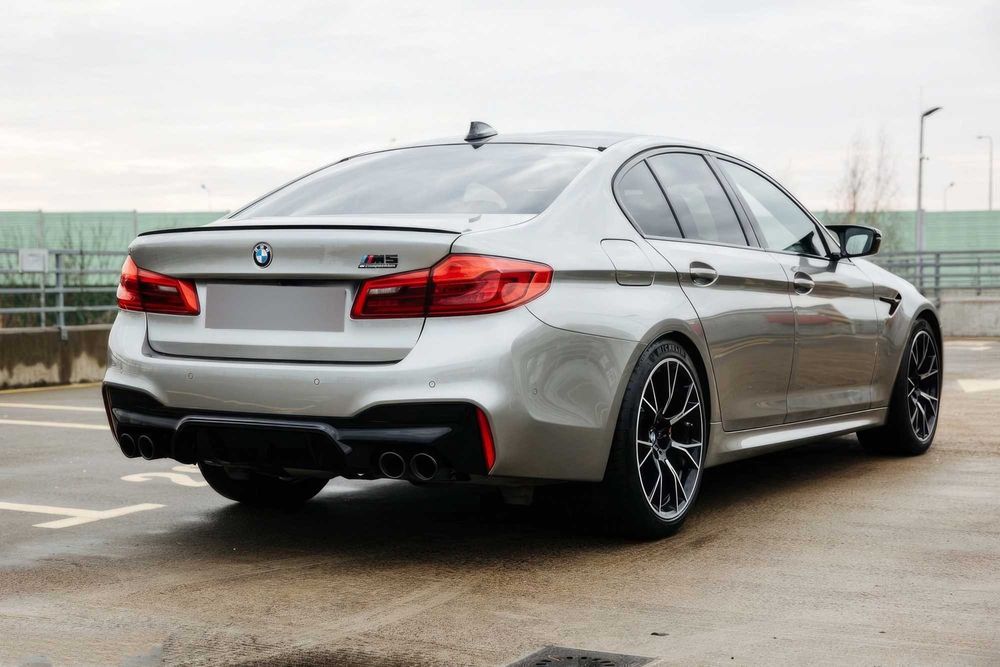 BMW M5 Competition      2019