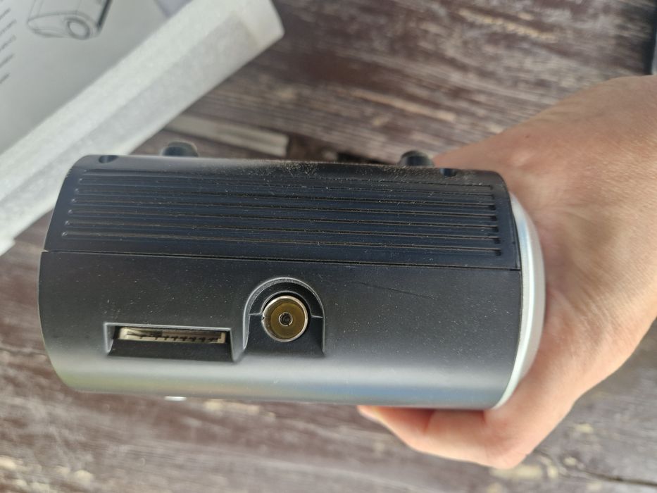 Mini Led projektor rzutnik telewizor na ścianie