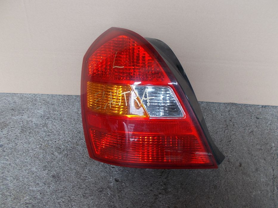 lampa tylna prawa tył europa HYUNDAI ELANTRA III sedan 00-03r.