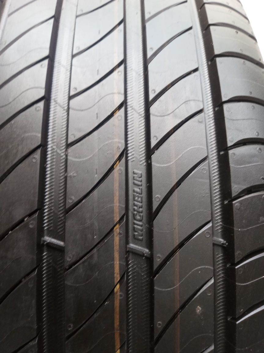 Opony letnie 215/65R17 Michelin Primacy 4 Demo