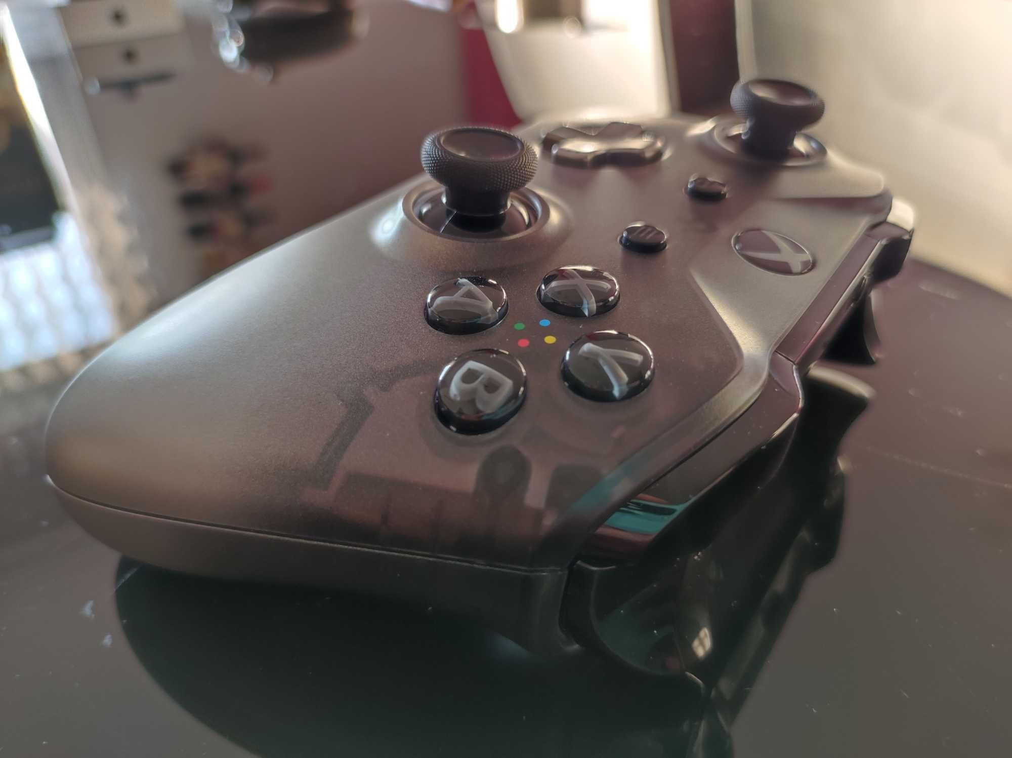 Pad kontroler od konsoli Xbox one series Phantom Black Nowy