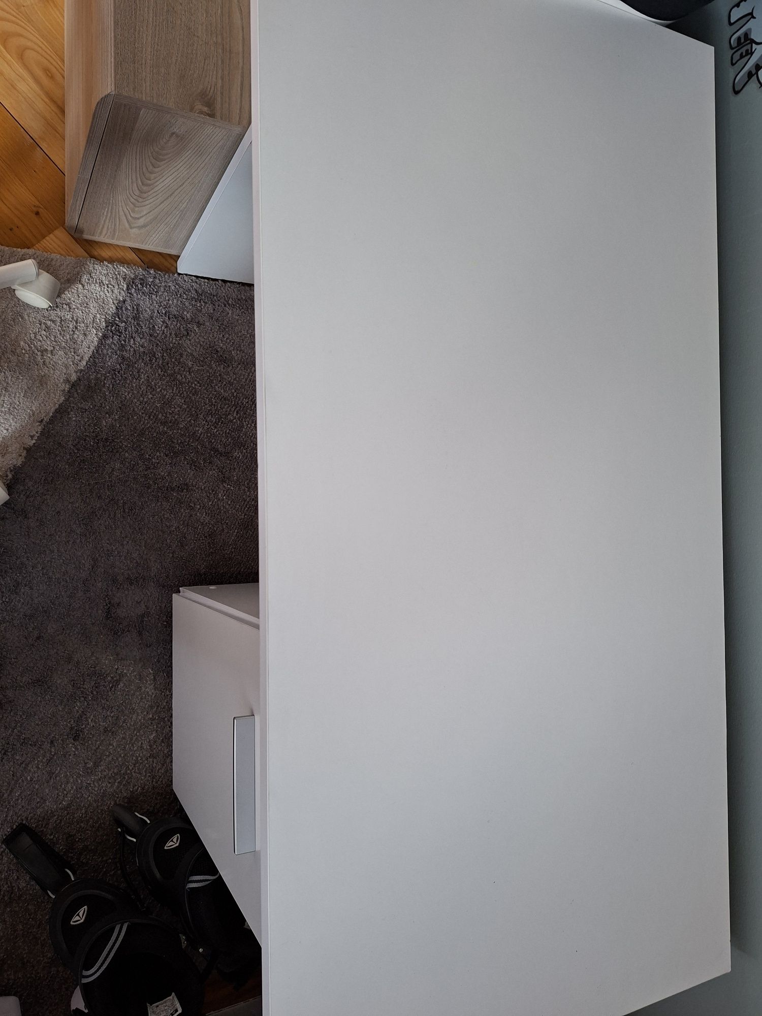 Biurko z krzesełkiem Ikea