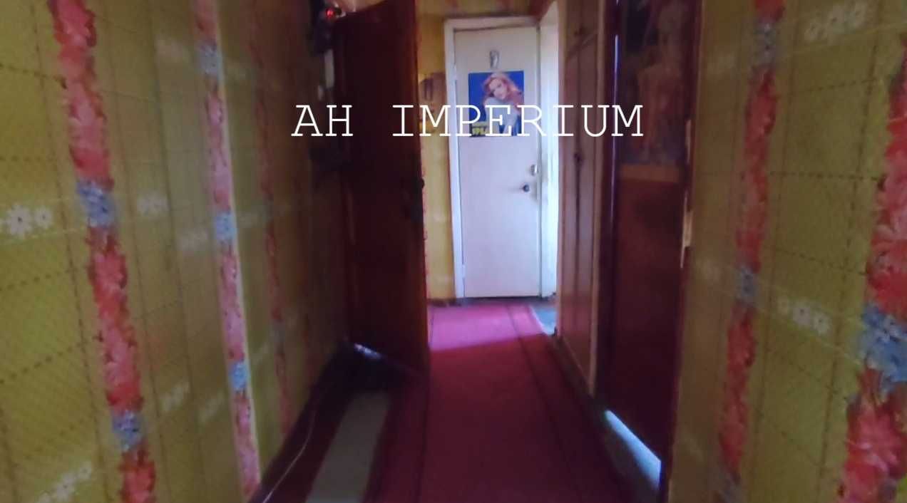 Продам 3к квартиру на Коммунаре под ремонт с шикарным видом на природу