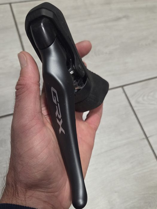 Klamkomanetki hydrauliczne SHIMANO GRX ST-RX820