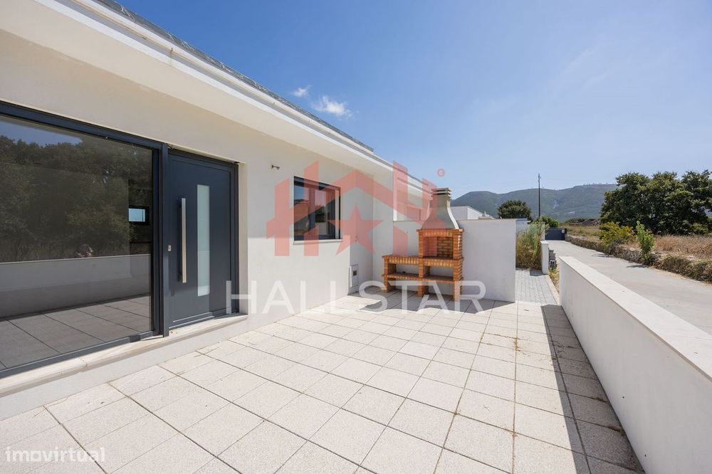 Moradia T3 Nova / Térrea / Ataija de Baixo