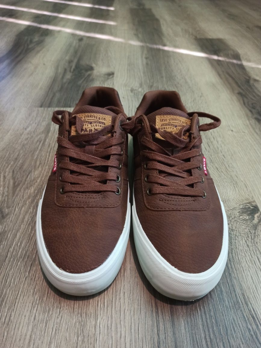 Чоловічі кеди Levi's