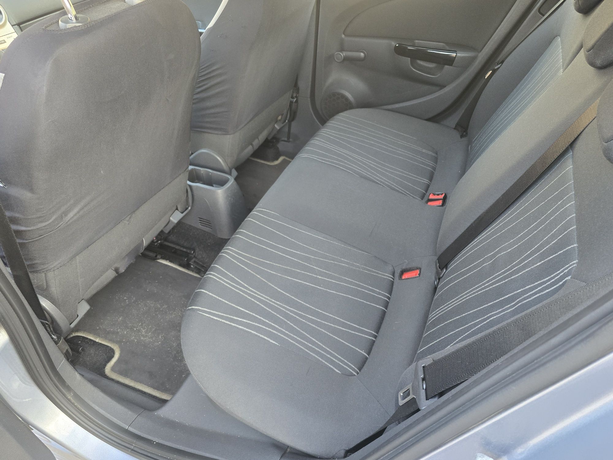 Opel Corsa D 1.2 Eco tec sprawna klima