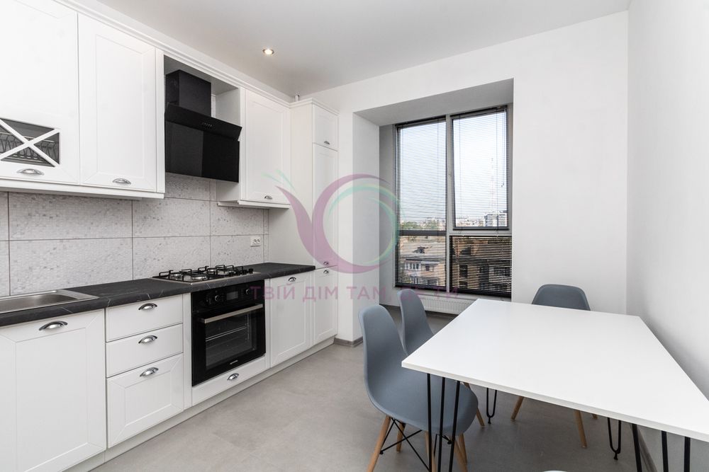 Сучасна 1-к. квартира по вул. Короля Данила у р-н центру