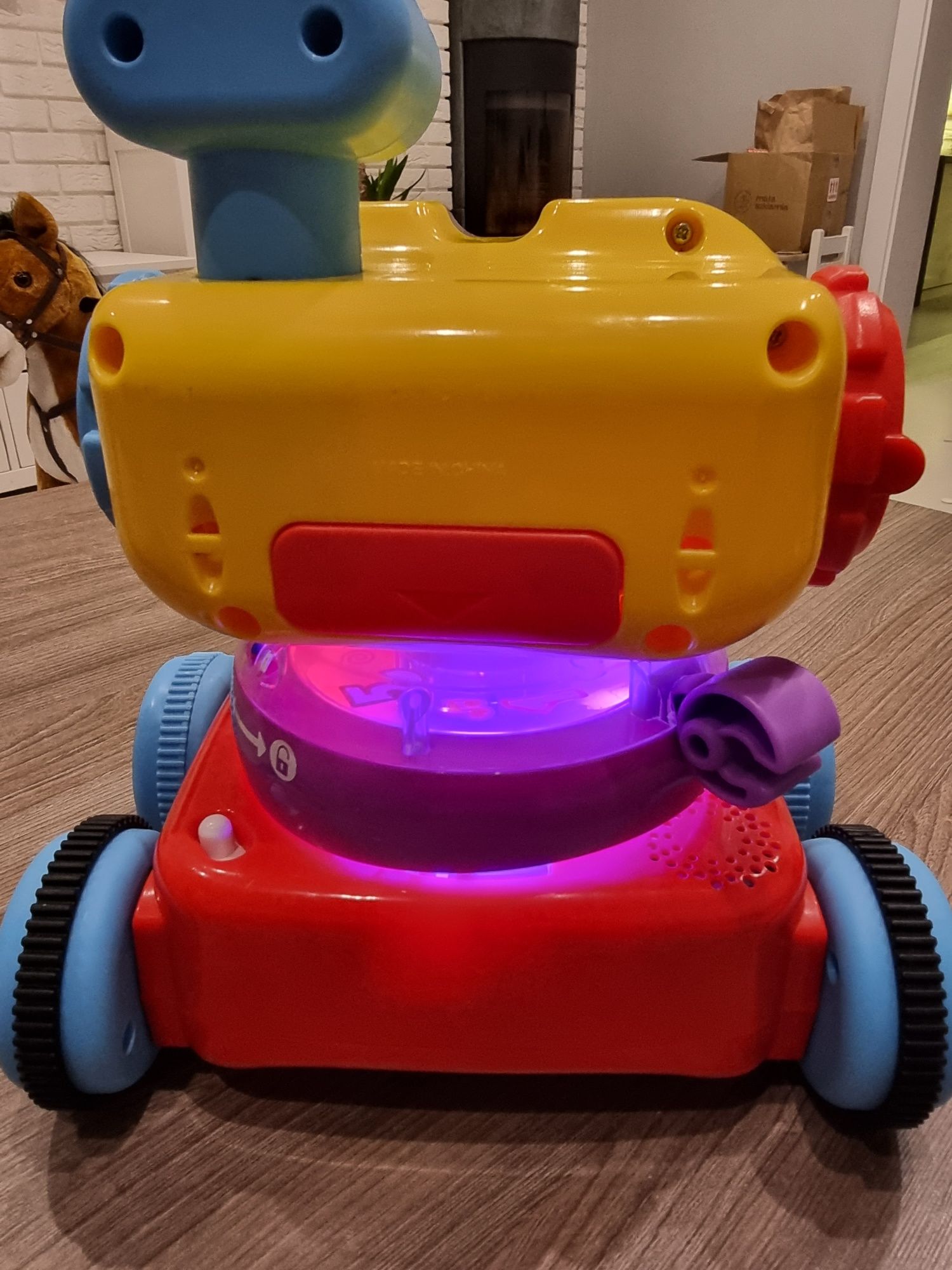 Robot fisher price