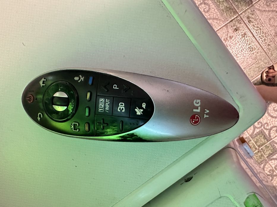 телевізор LG OLED65B7D – 65” 4K UHD Smart TV